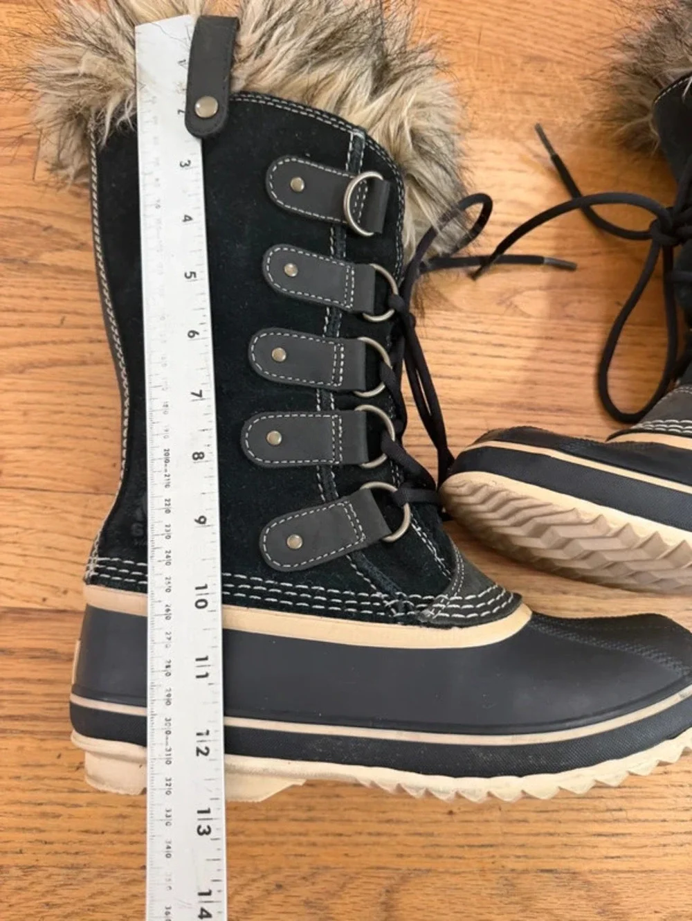 Sorel Women's Joan of Arctic Boots Size 7
